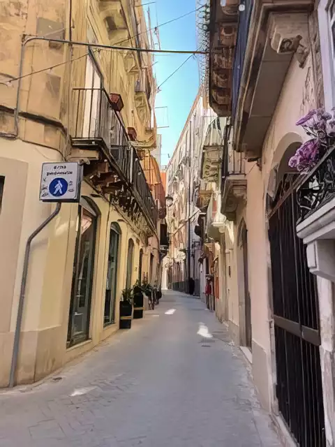 Typical street in Syracuse